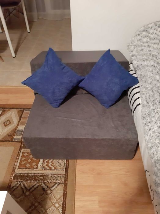 Fotoliu pat din burete