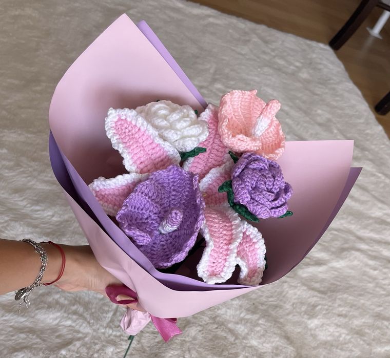 Buchete de flori croșetate