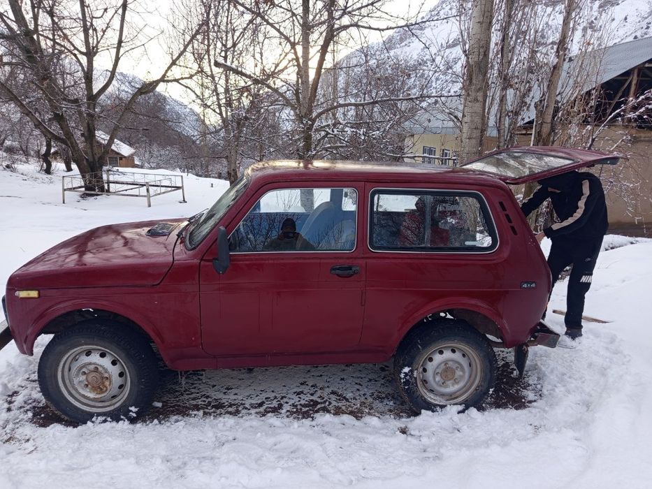 Ваз2121 сотилади