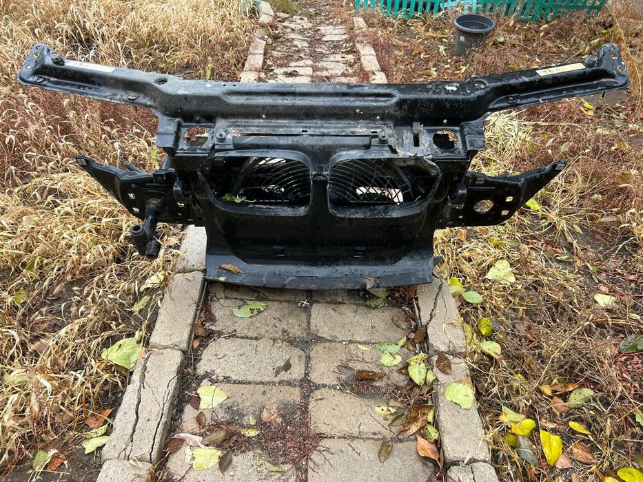 Продам запчасти на BMW e46