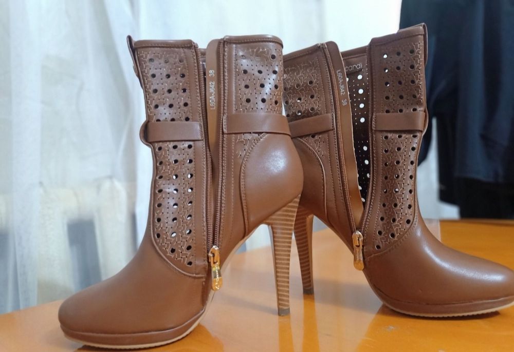 Продам туфли женские