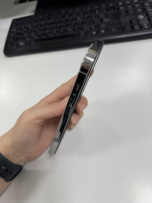 Продам iPhone 14pro в отличном состоянии