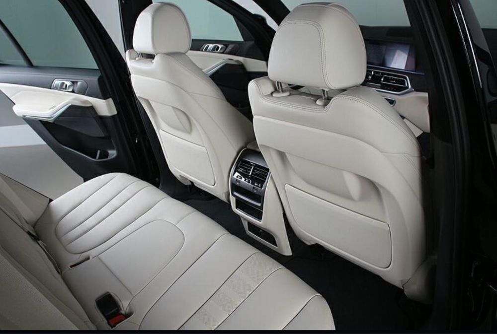 Șofer Privat – Servicii de Transport Premium / Protocol