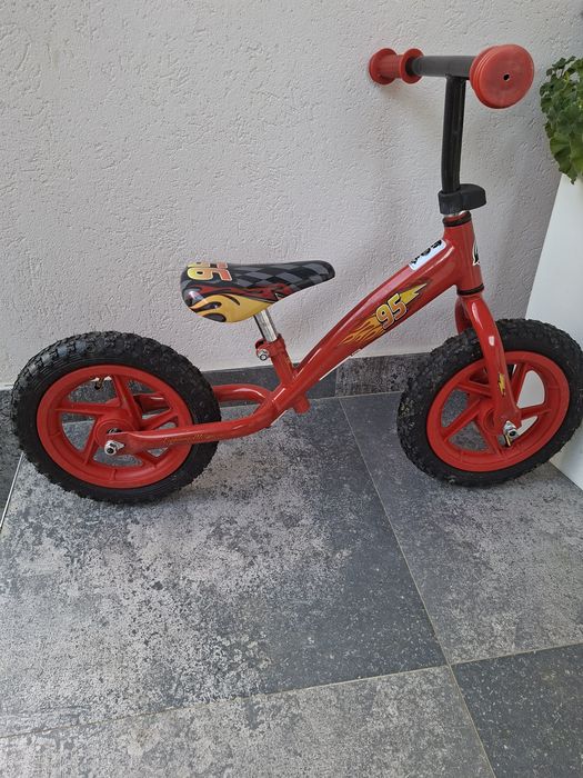 Bicicleta fără pedale Fulger McQueen