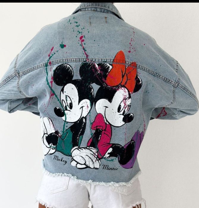 Дънково дамско яке с артистичен принт