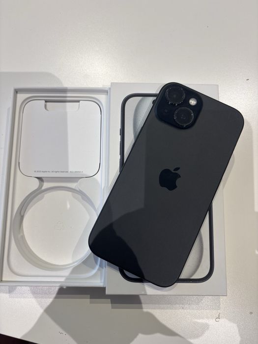 IPhone 15 черен