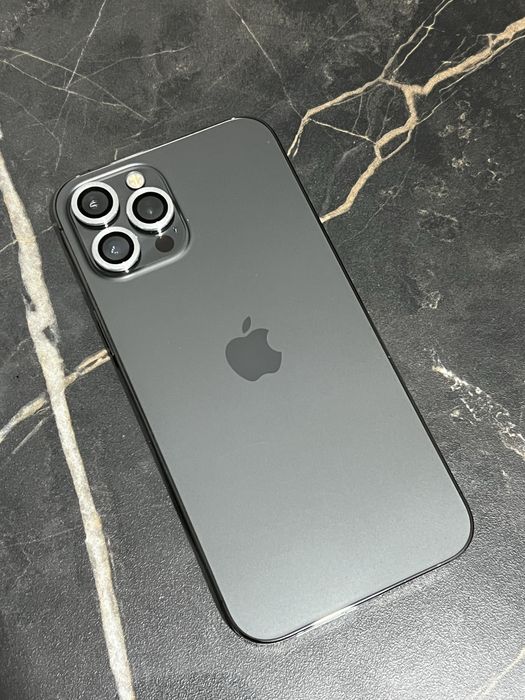 Продам Айфон 12 про макс