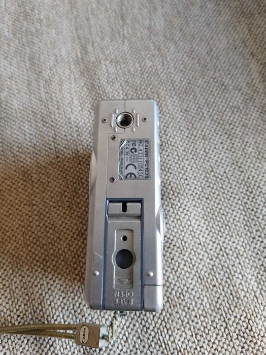 Canon Ixus 330 camera foto digitala , Functionala