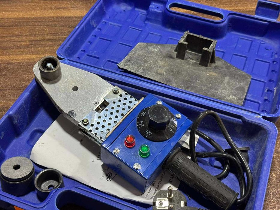 Плосък поялник 600W