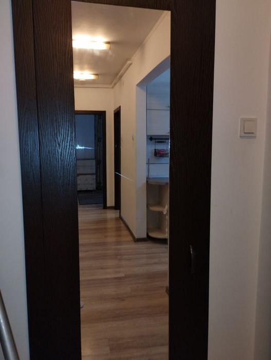 Închiriez apartament doua camere