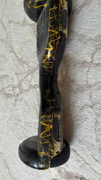 Гидроскутер мен скейтборт сатылады