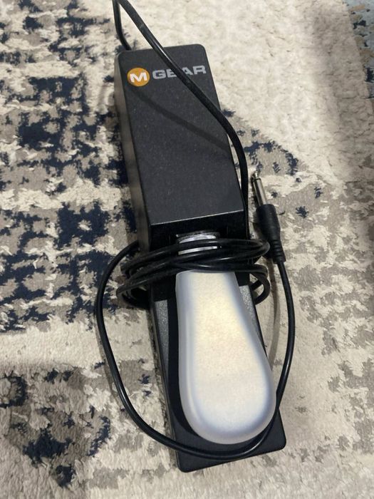 Midi клавиатура M-audio code 61