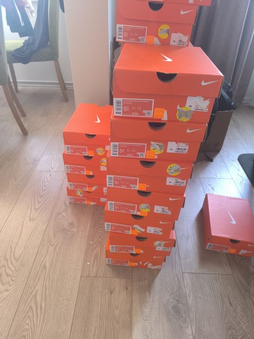 Детски футболни обувки Nike , различни номера
