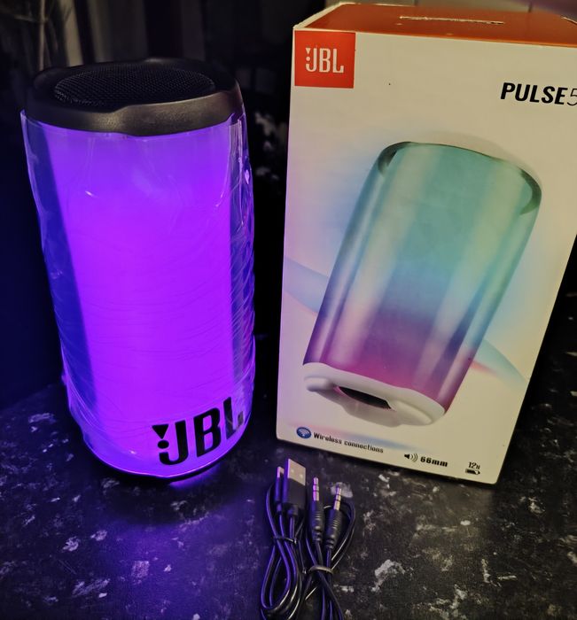 Boxa Portabila JBL Pulse 5 Sunet 360 si Spectacol de Lumini LED Noua