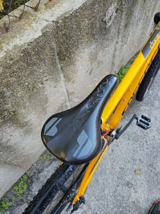 Алуминиев 27.5 цола М размер Carrera Code 2x8 скорости Английски велос