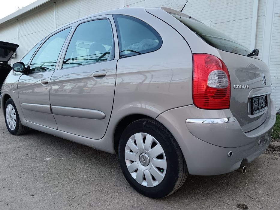 Xsara Picasso (77000 km).