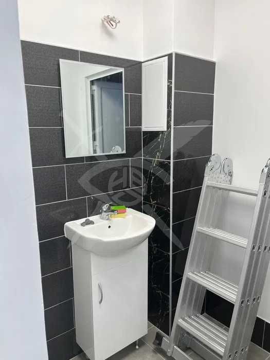 Дава се под наем Офис в Асеновград - 68 кв.м за 548.25 € - Снимка #5