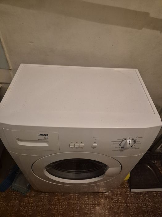 Продам стиральную машинку