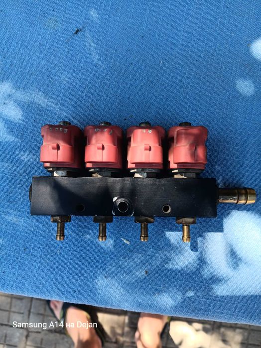 Рейка за газов инжекцион!