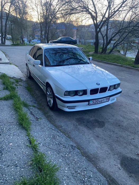 Бампер порог БМВ Е34