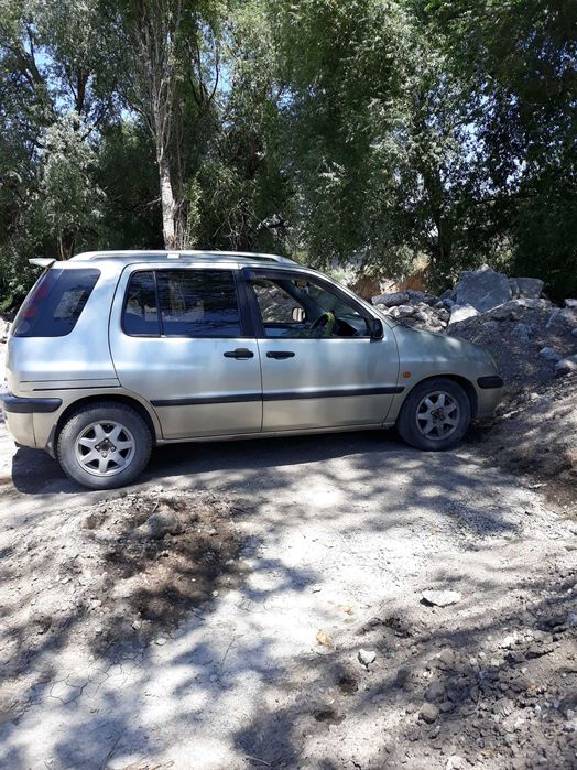 Тайота Раум 4 WD