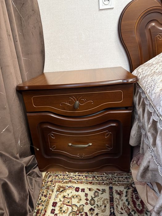 Продам спальный гарнитур