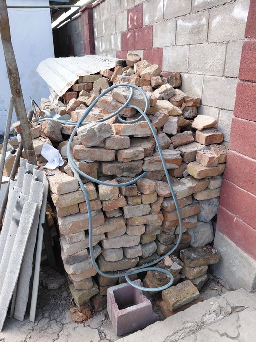 Отдам кирпичи бесплатно, самовывоз.