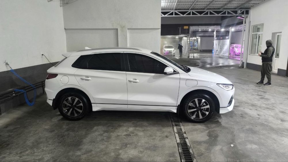 BYD  E2 full options