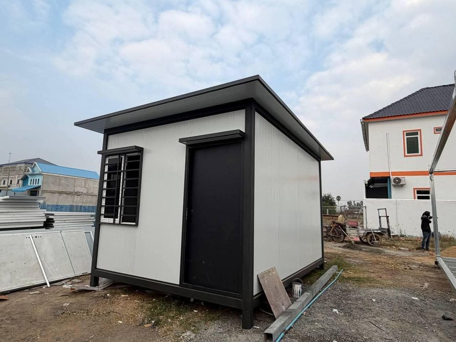 Vindem containere modulare