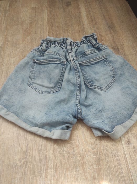 Дънкови къси панталонки М размер