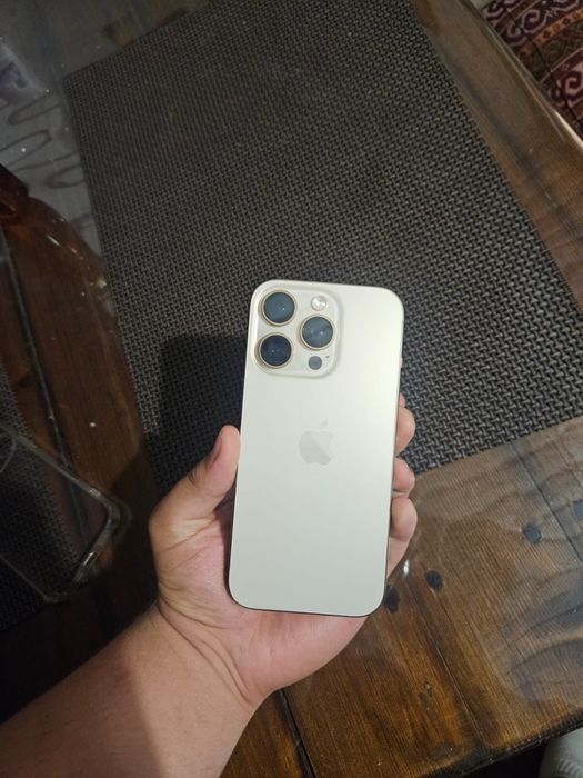 iPhone 16 pro 128gb