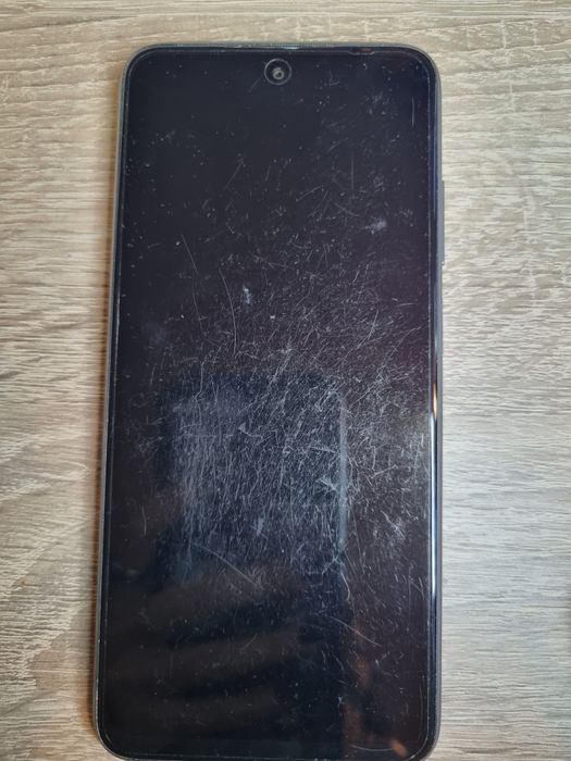 Xiaomi Redmi 10 2022 – funcțional – ecran zgâriat – preț negociabil