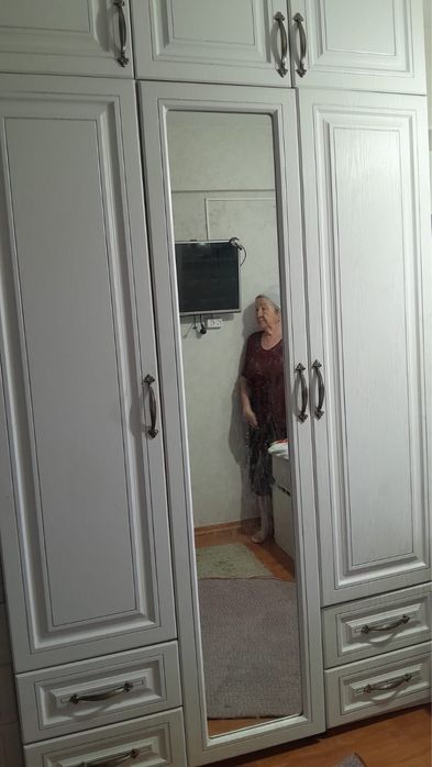 Спальный гарнитур