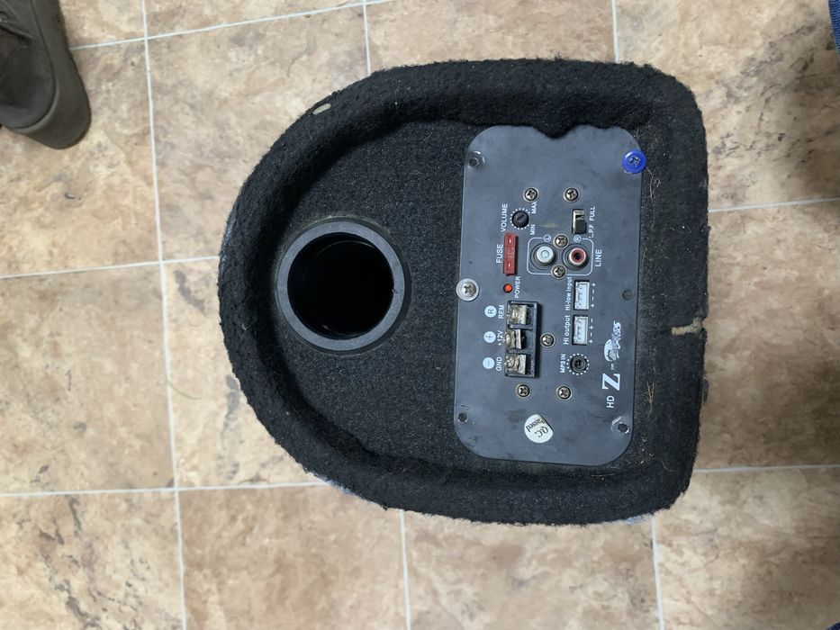 Продам саб полностью в рабочем состоянии