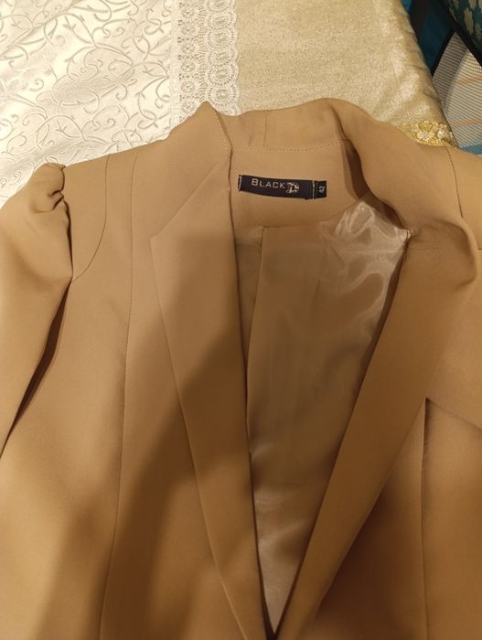 Ayollar uchun pidjak va shim. Женское пиджак и брюки