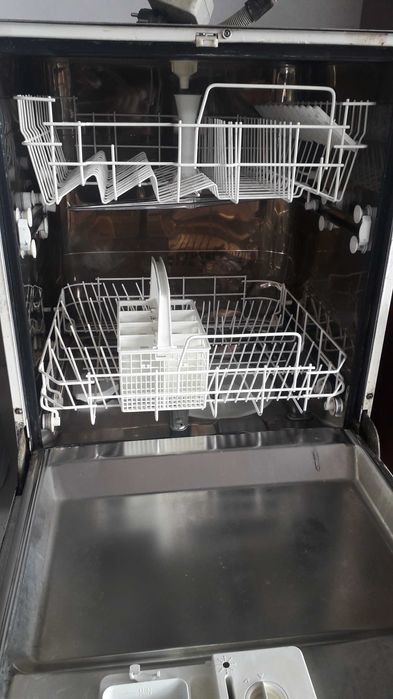 Съдомиална за вграждане