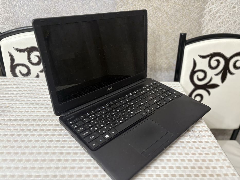 Продается ноутбук acer срочно