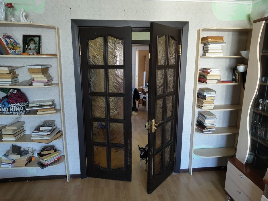 Продам межкомнатные двери 6 штук
