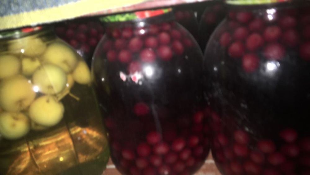 Варенье,солонина,мед,кобра,компоты