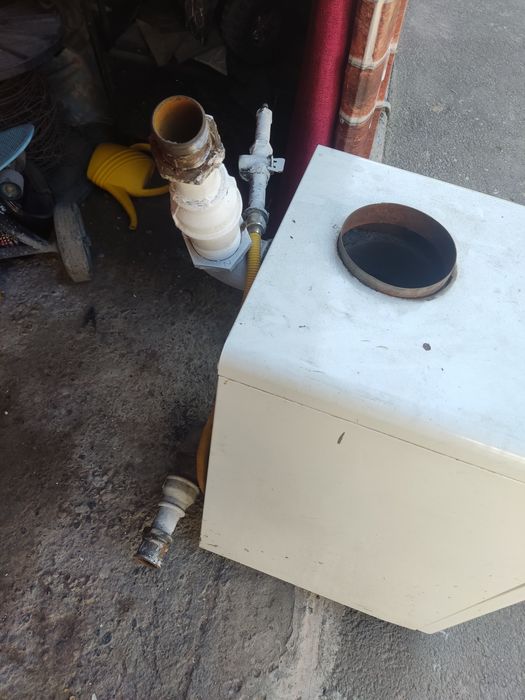 Продам газовый котёл напольный