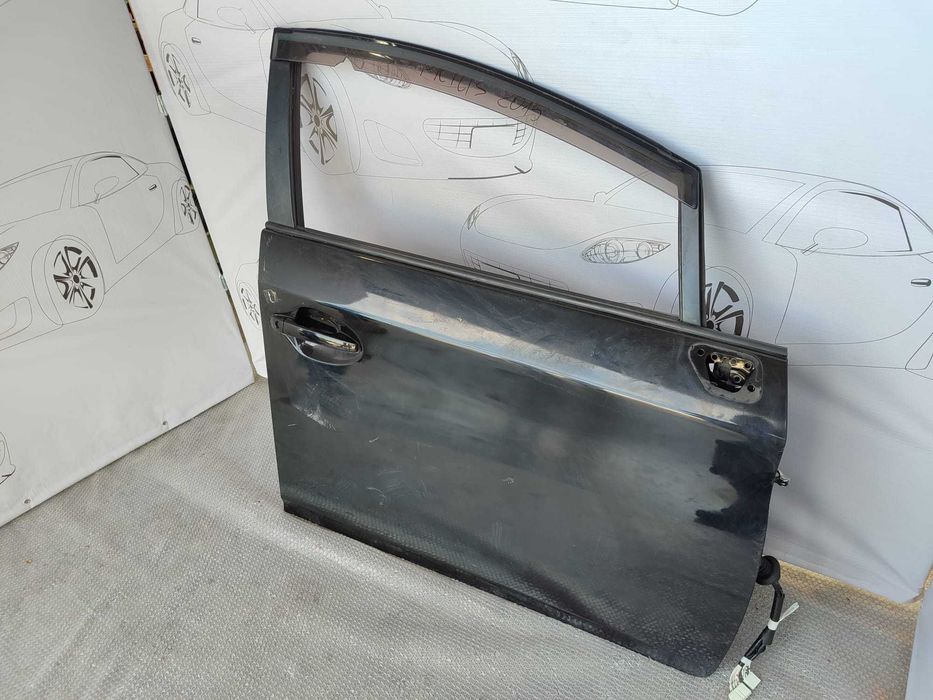 Usa Fata Dreapta Toyota Prius (XW30) Hatchback 2009–2015 / Cod OEM 67 001470 71 (11B)