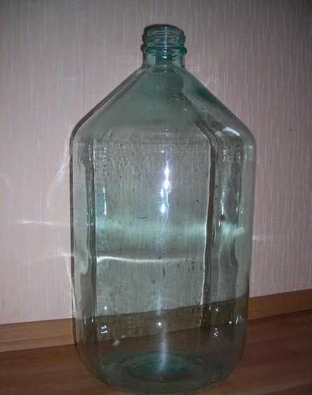 Бутыль стеклянный