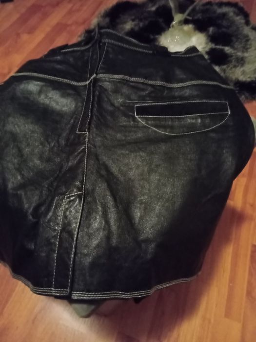 Fusta Piele Naturala deasupra genunchiului  Marime 42