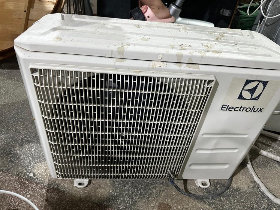 Продам кондиционер за  50000тг Electrolux марка