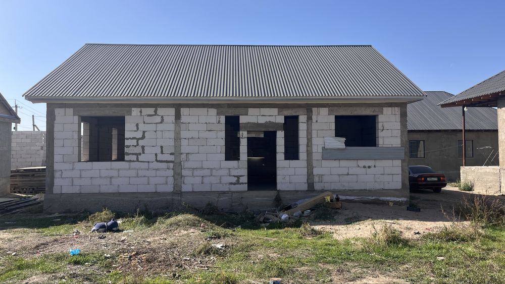 Продам  дом в черновой отделке