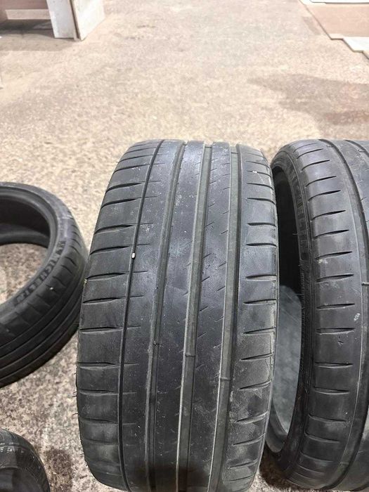 Продам шины Michelin в хорошем состоянии!