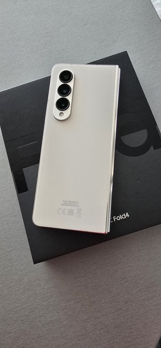 Samsung Z fold 4 256 12 gb