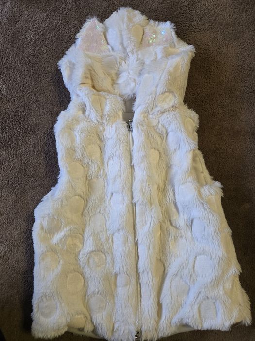 Елек за момиче .