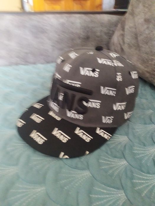 Продам бейсболку