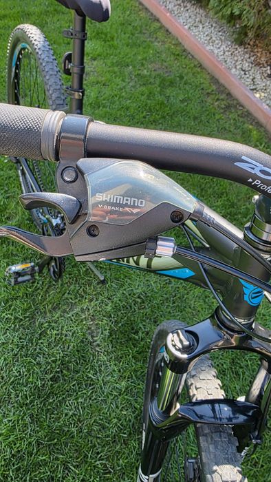 Sprint Maverick 29" 2017 hardtail, marime cadru L
super funcționala, folosita foarte puțin (cca 1000km), silentioasa si fara defecte ascunse.
Cadru: A